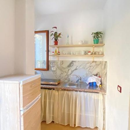 אוריקום Besart Room מראה חיצוני תמונה